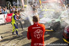 Podium - Bild Nr. 0186