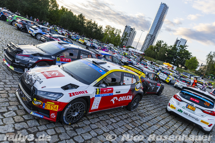 Rallye Bilder der Service & Regrouping