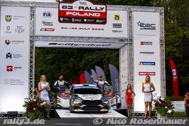 Ziel & Podium - Bild Nr. 3512